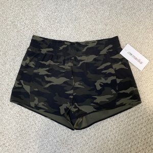 NWT Marina Camo Active Shorts
